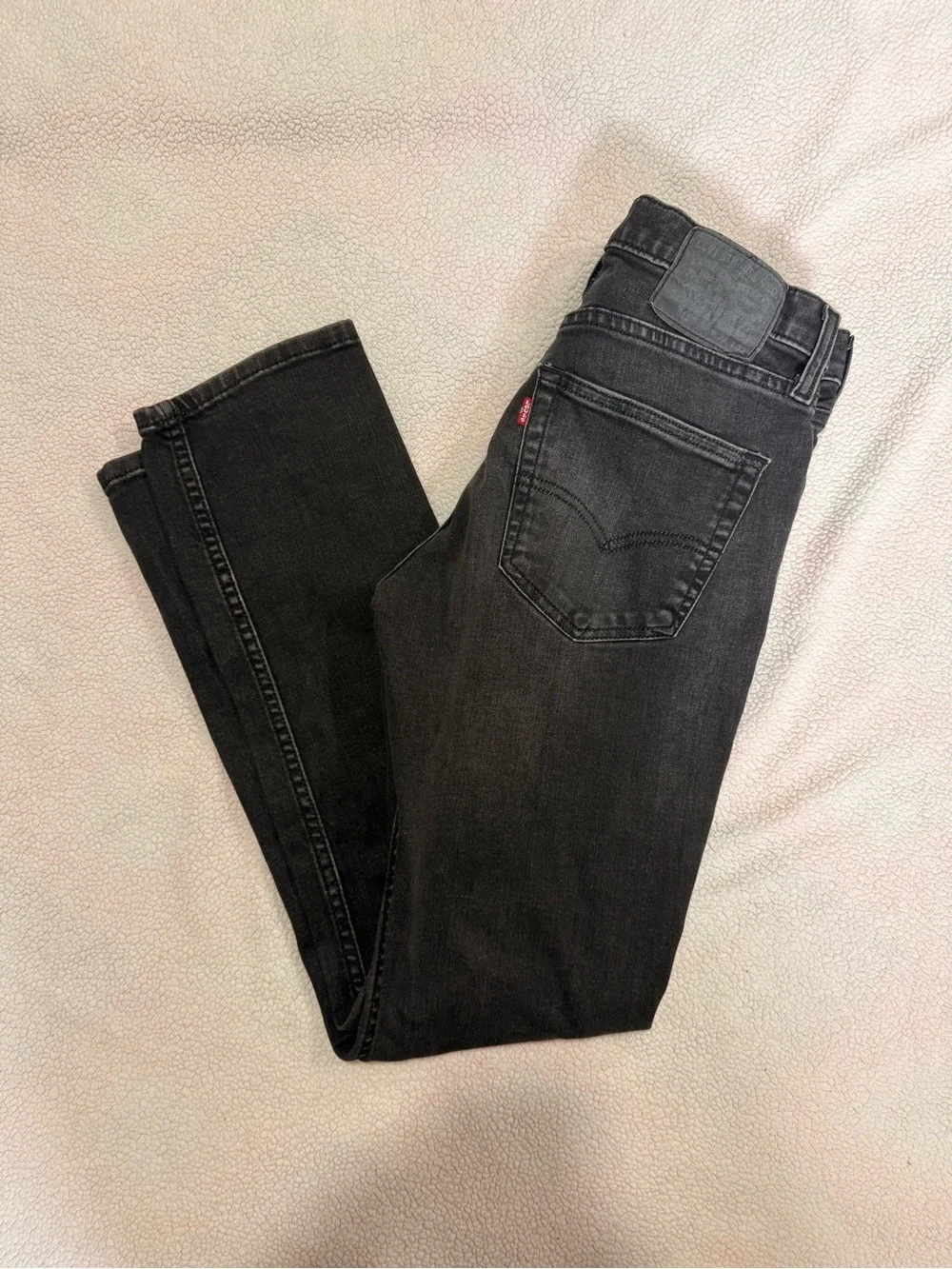 Levi's Slim Straight Jeans in Black Wash